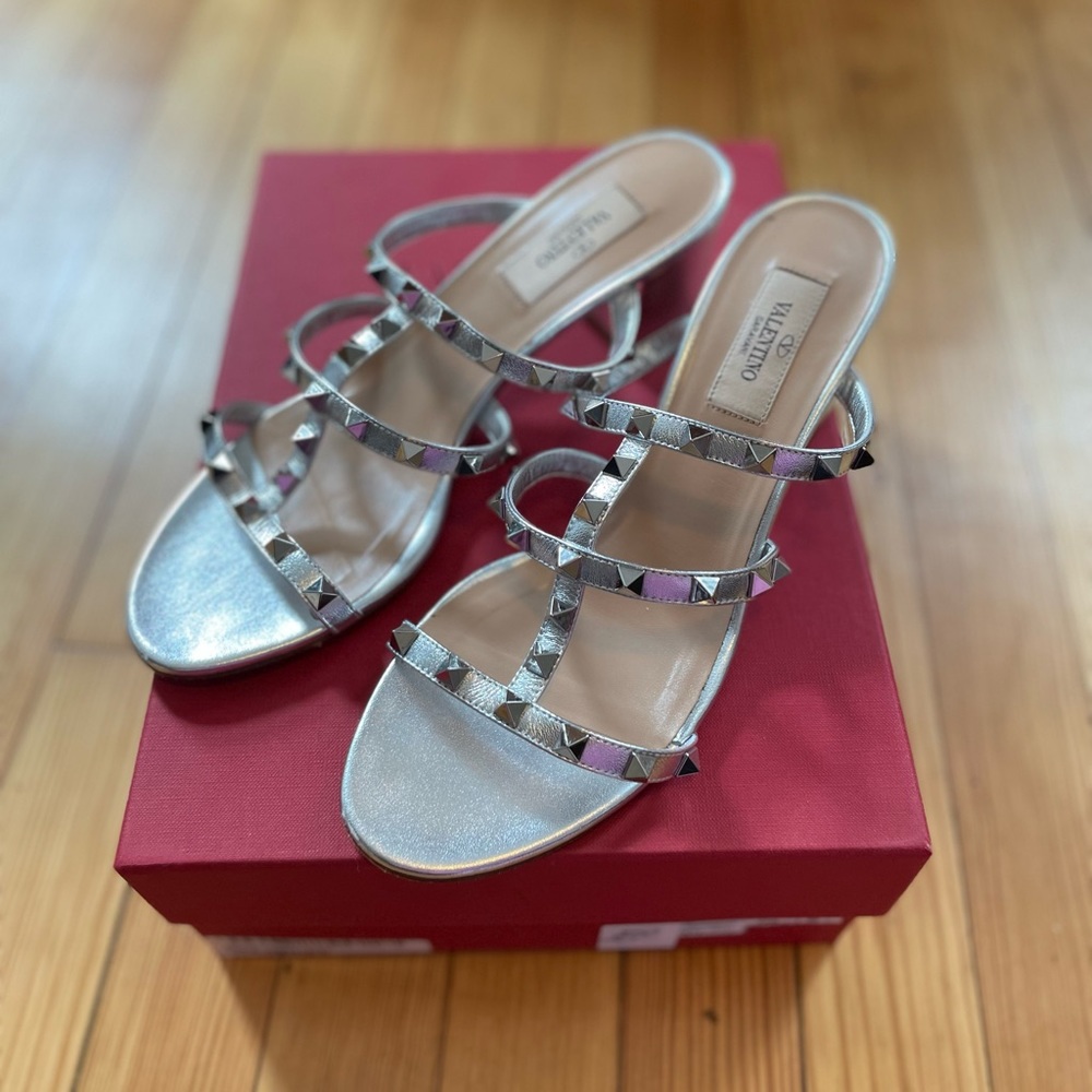 Valentino Garavani Rockstud Metallic Slide Sandal 60mm Block Heel Silver Size 39